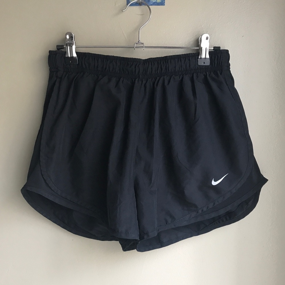 Nike Womens Dri-Fit Tempo 3” Running Short Black  
Size: M